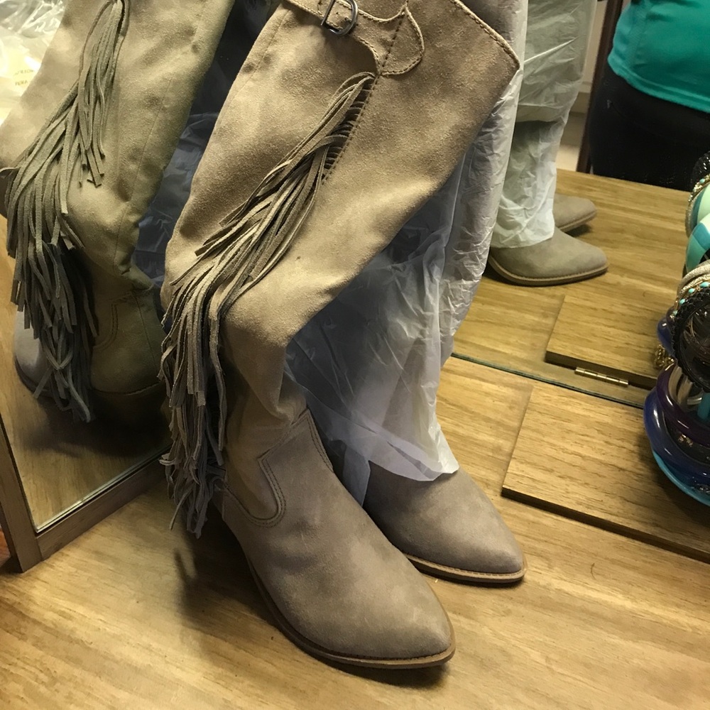 COPY - Carlos boots